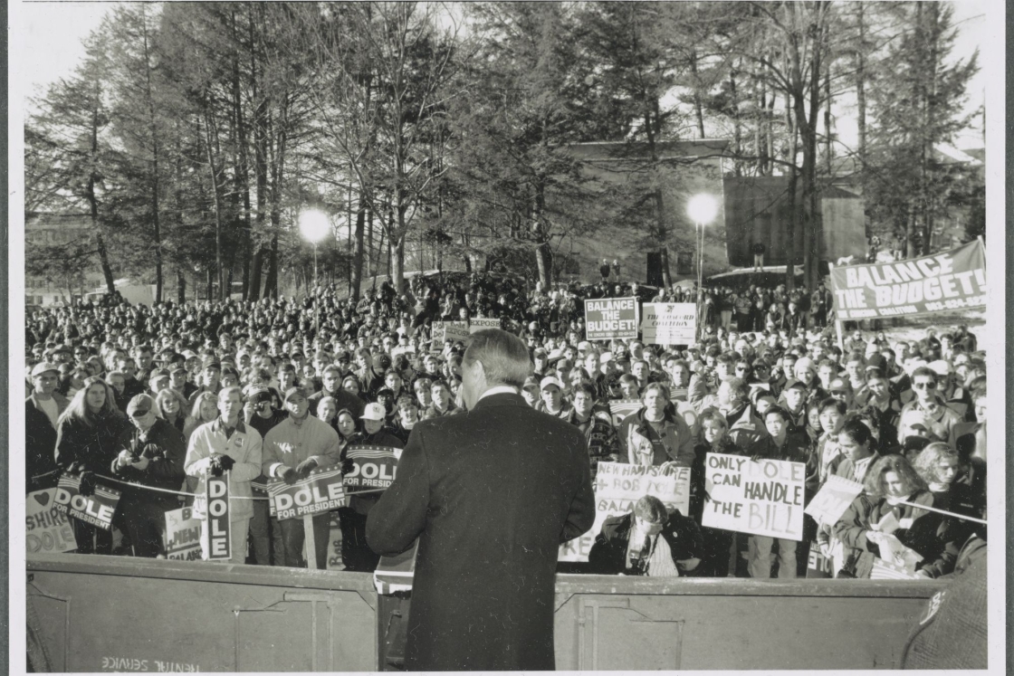 Robert Dole, GOP presidential candidate, speaks at Dartmouth.