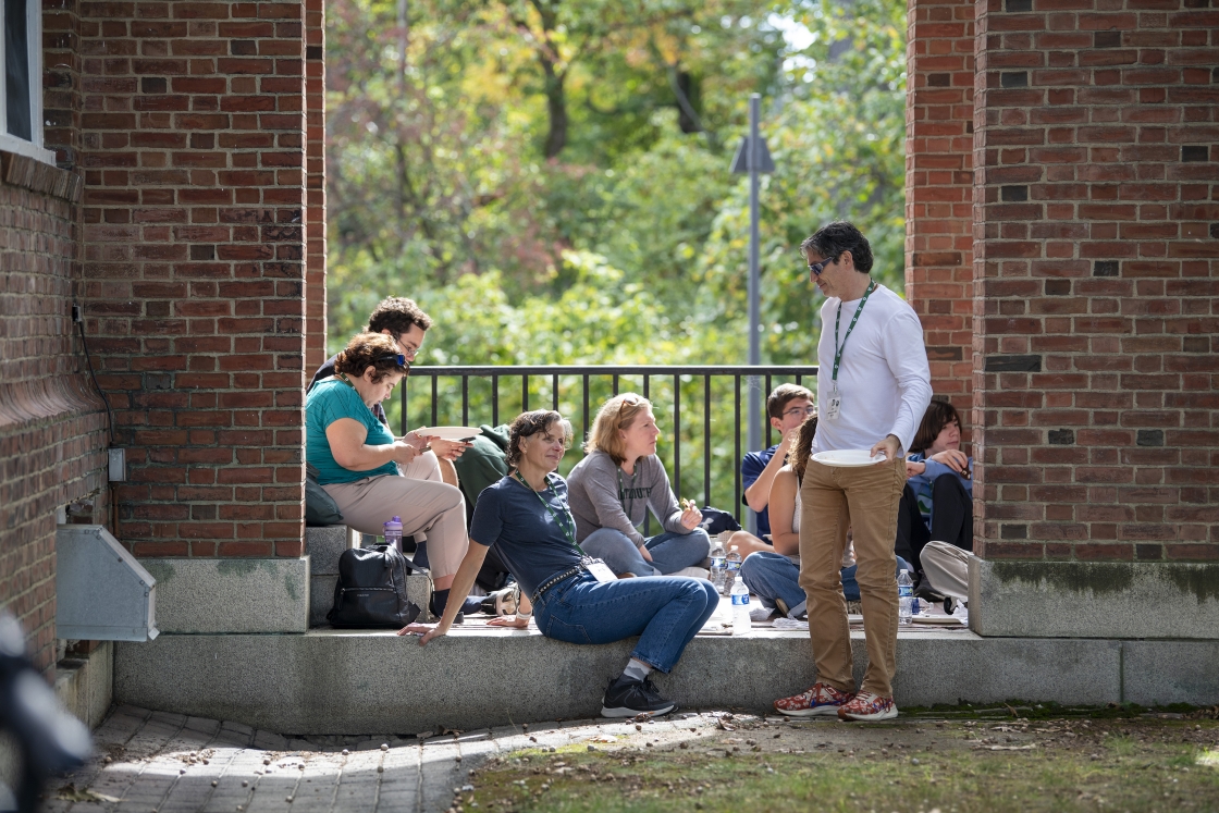 Dartmouth families enjoy the weather during the weekend.