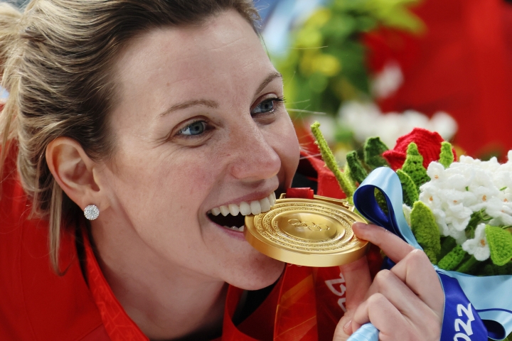 Laura Stacey '16 with her gold medal