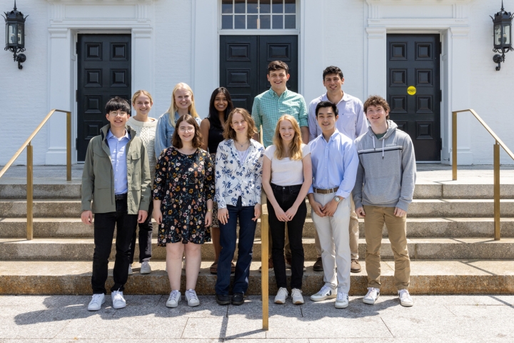 2023 Salutatorians outside Dartmouth Hall