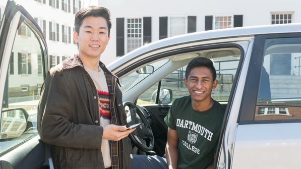 Azhar Hussain ’19, left, and DhungJoo Kim ’19