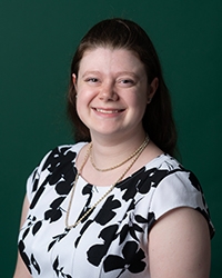 Julie Becher ’18
